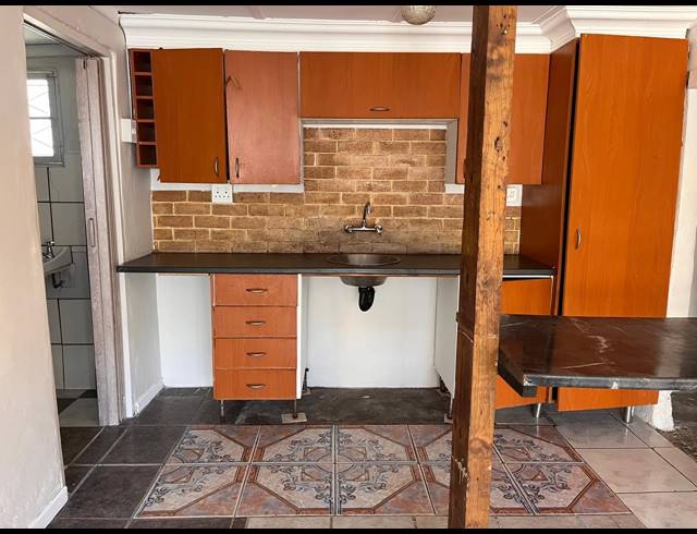5 BEDROOM FREESTANDING FOR SALE IN QUIGNEY